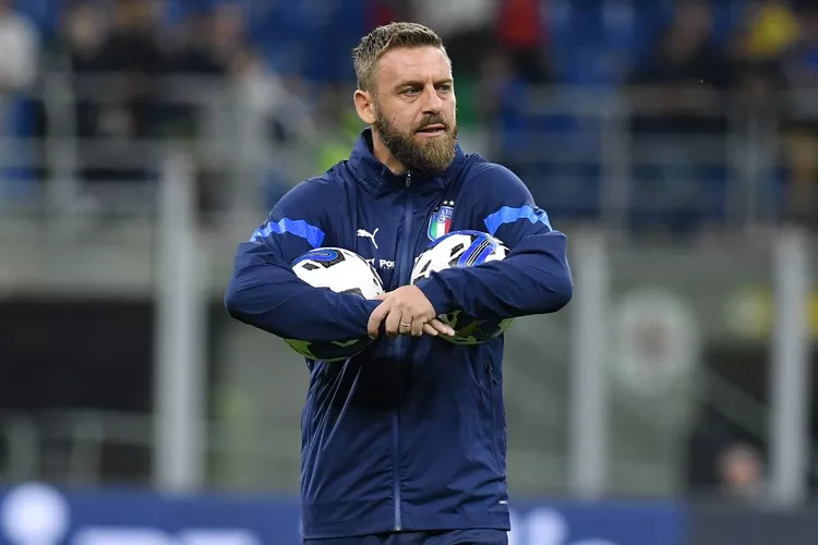 JUST IN: AS Roma Sets To Appoint Daniele De Rossi As New Manager After Sacking Mourinho