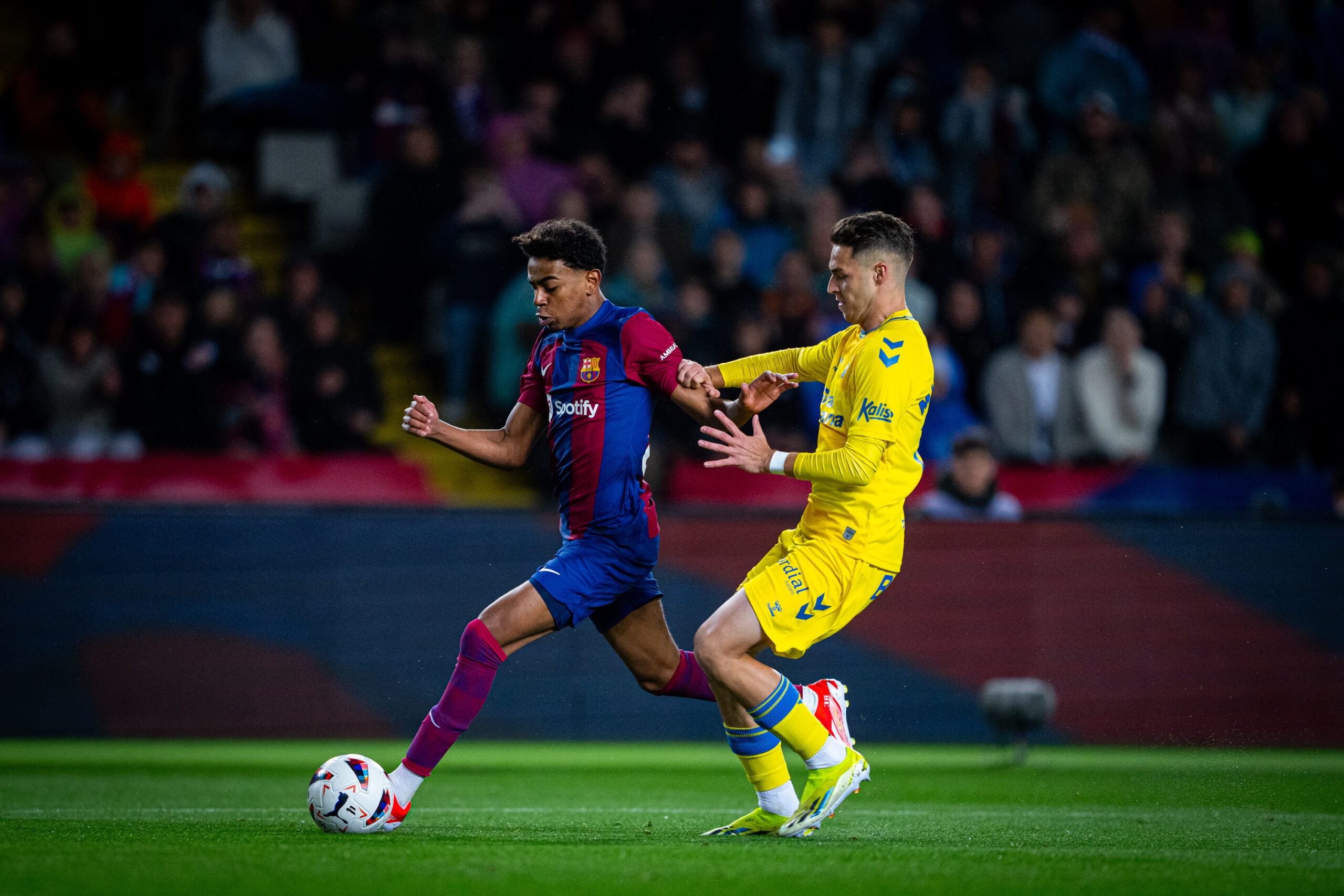 Barcelona Secure Narrow Win Over Las Palmas