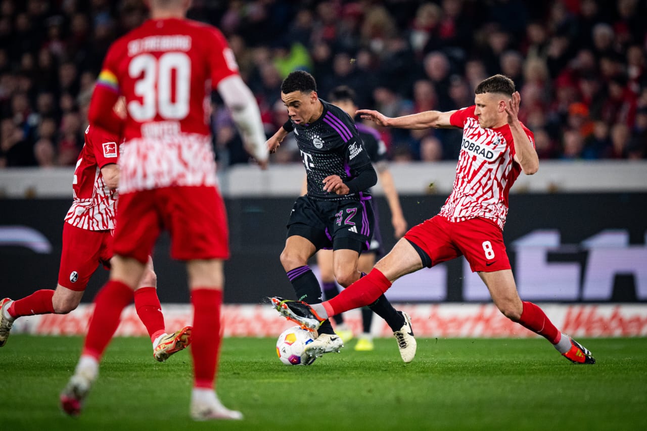 Bayern Munich's Title Defense In Danger After 2-2 Draw Against Freiburg