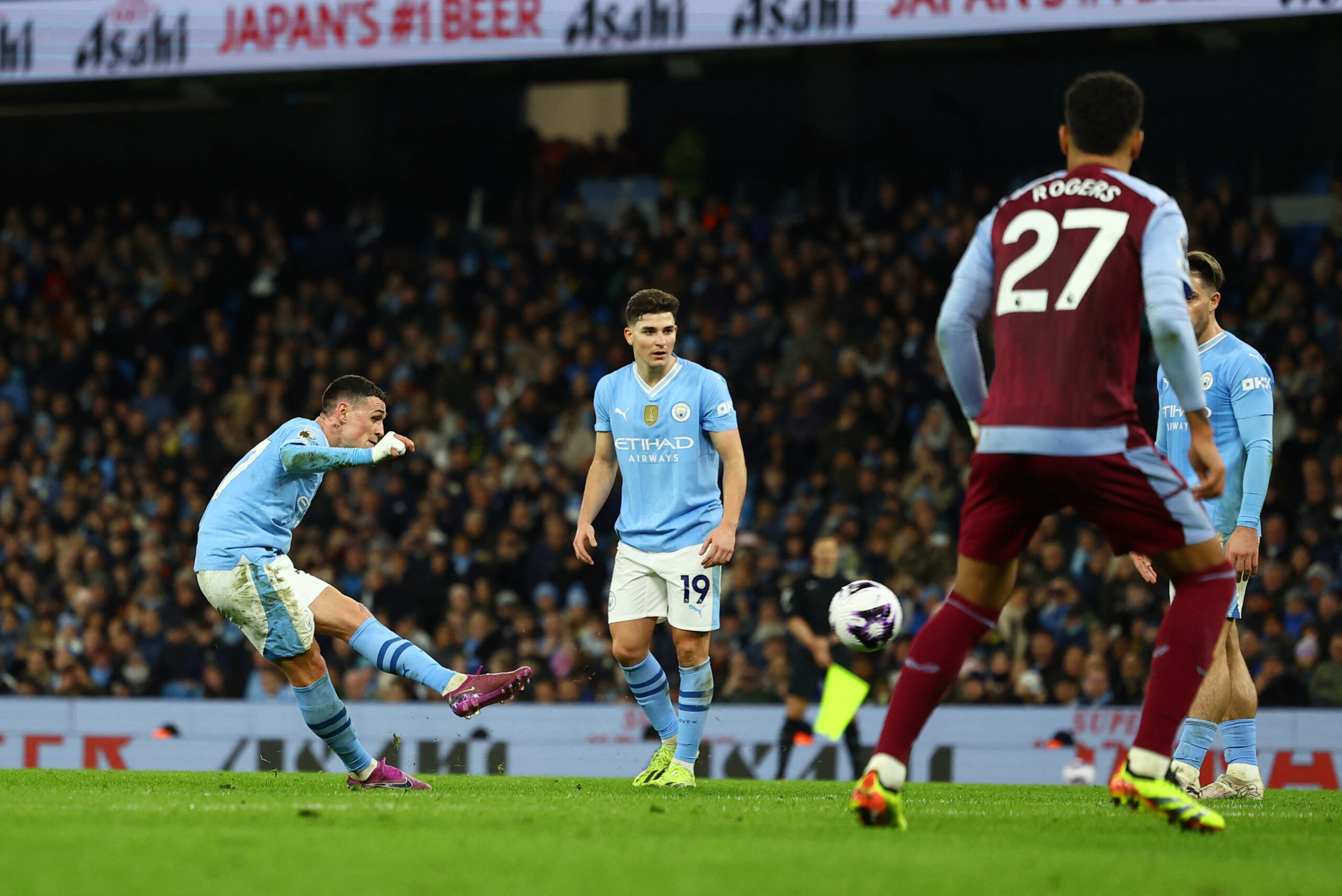 Phil Foden Shines As Manchester City Demolish Aston Villa