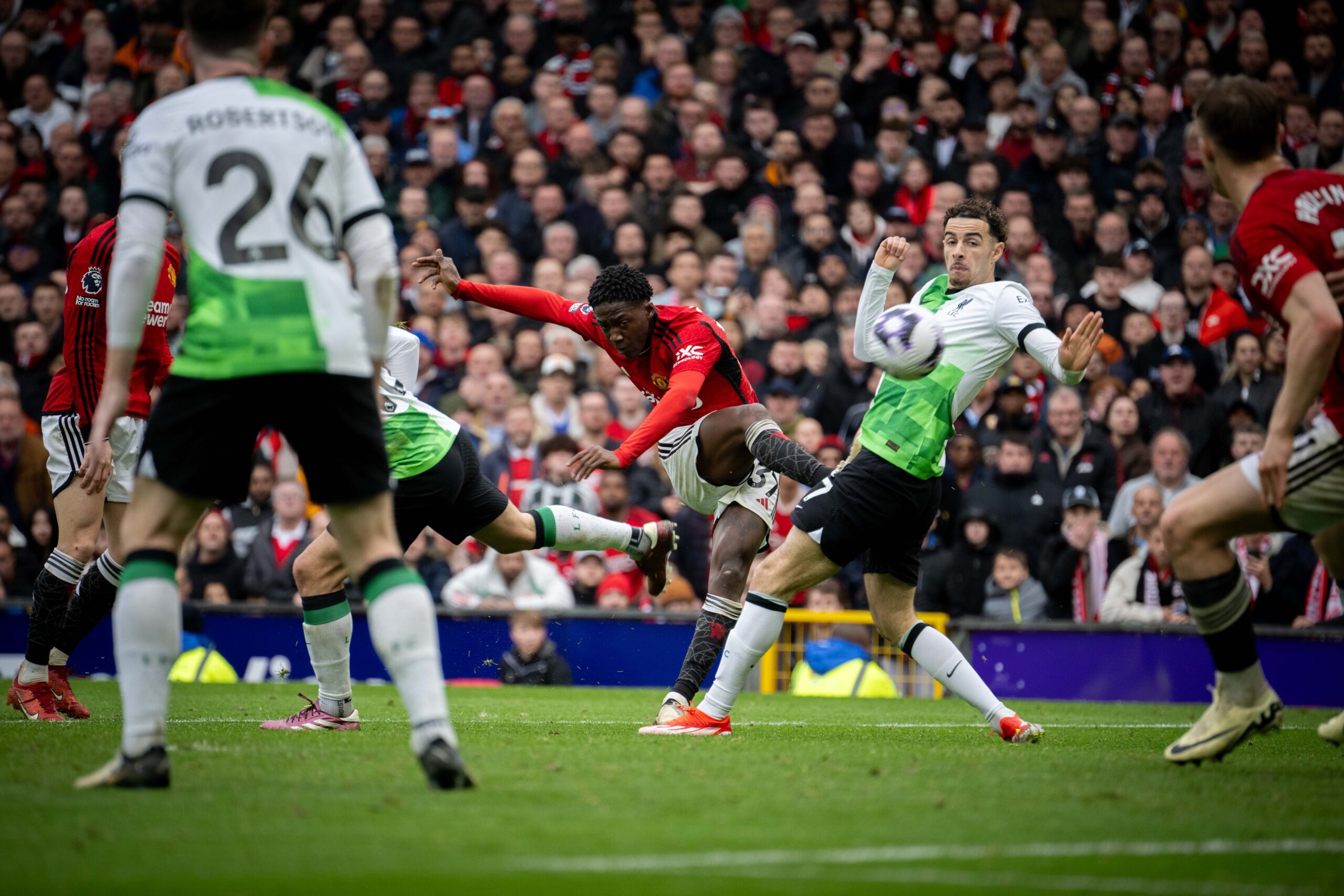 EPL: Liverpool & Manchester United Share Spoils In Thrilling Encounter