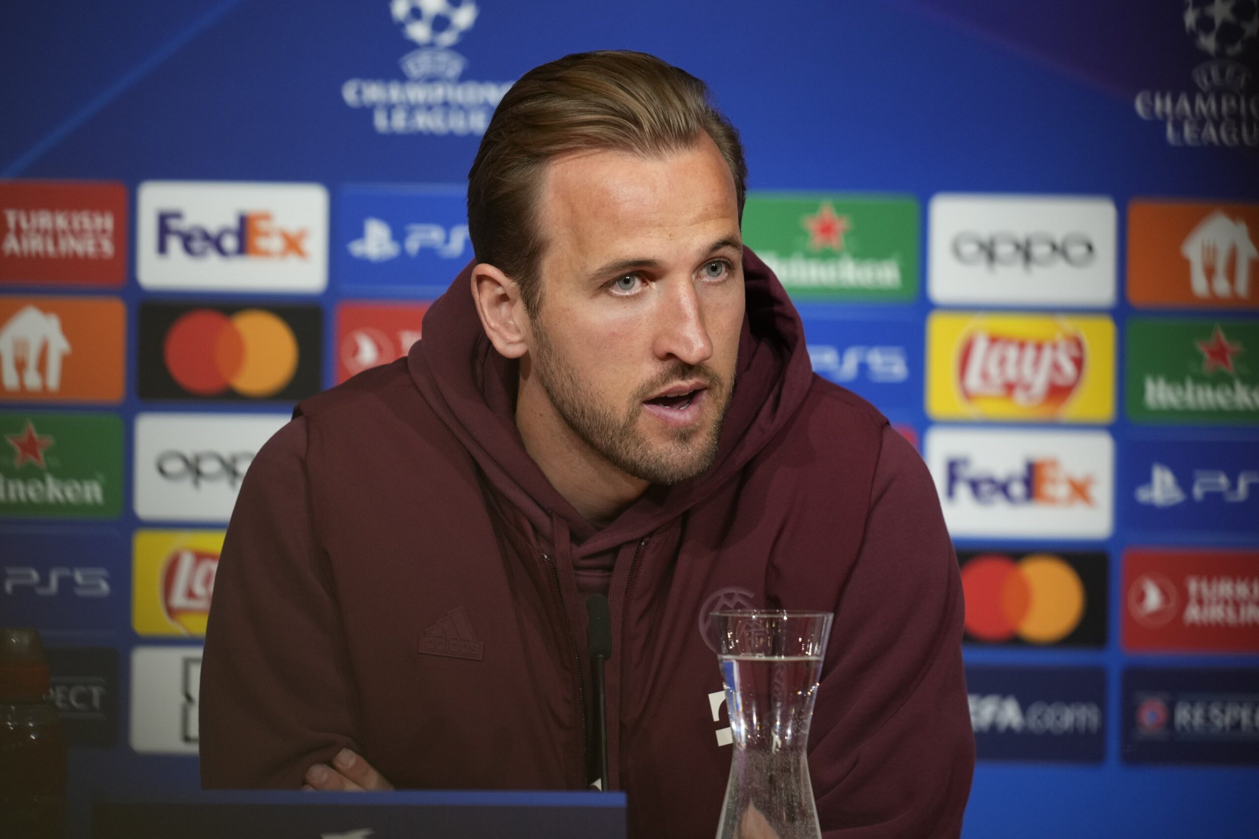 Harry Kane Calls On Bayern Munich To Save Their Season And Knock Out Arsenal