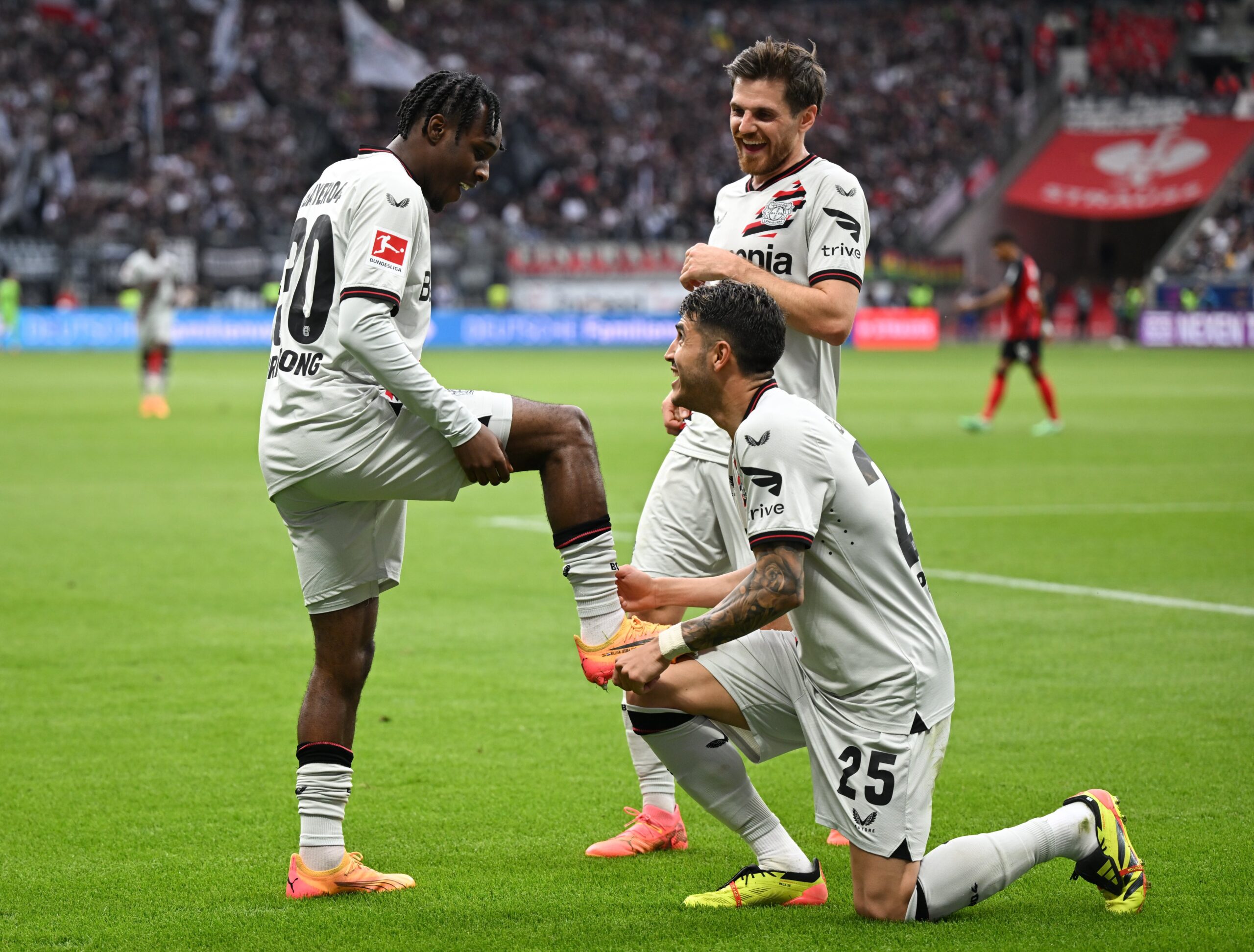 Bayer Leverkusen Extends Unbeaten Run With Convincing Win Over Eintracht Frankfurt