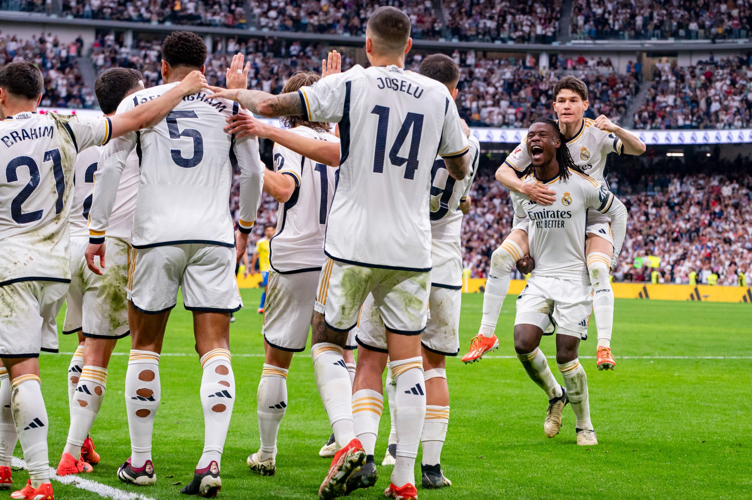 Real Madrid Clinch Laliga Title After Girona Beat Barcelona