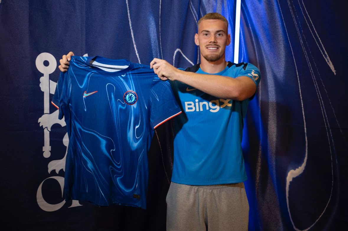 Chelsea Signs Goalkeeper Filip Jörgensen From Villarreal