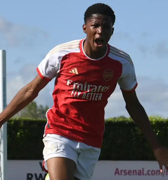 Transfer: Nigerian-born Striker Departs Arsenal For Manchester United