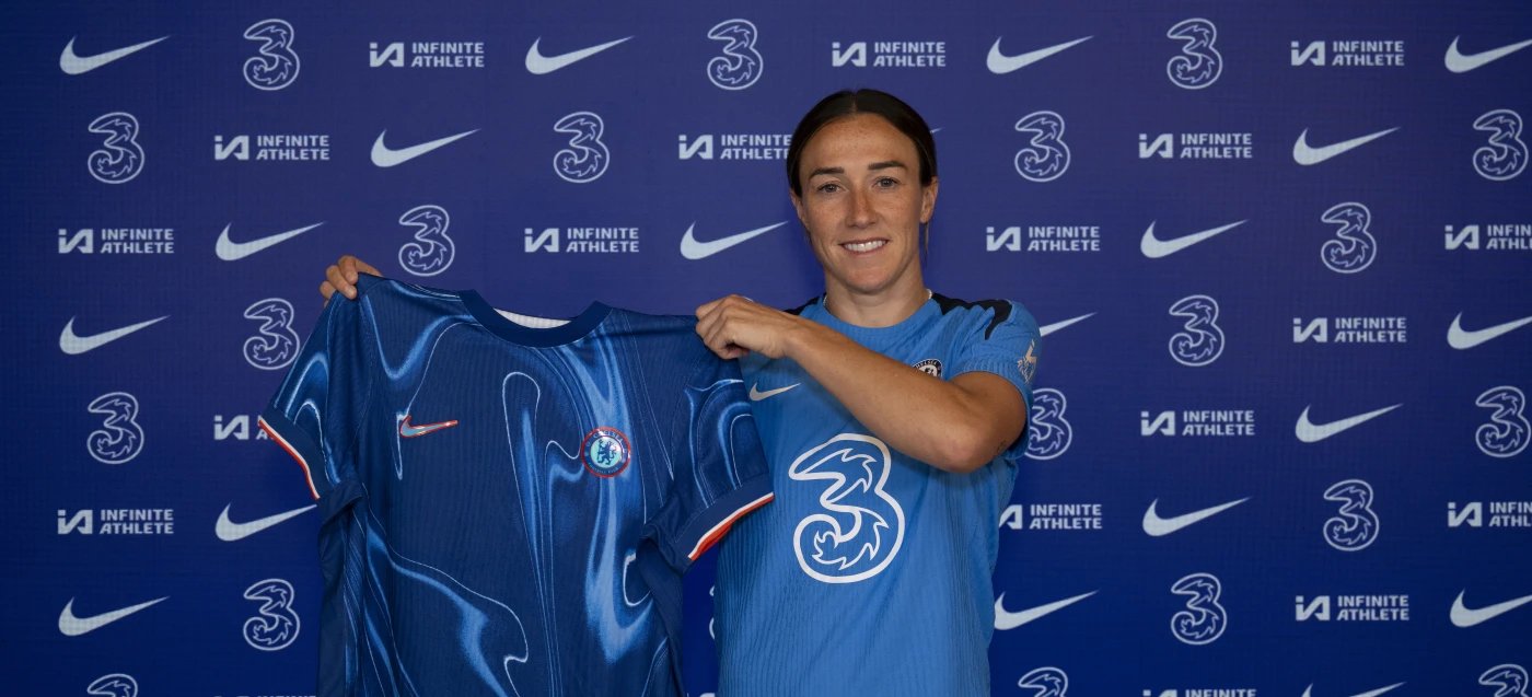 England Defender Lucy Bronze Joins Chelsea From Barcelona