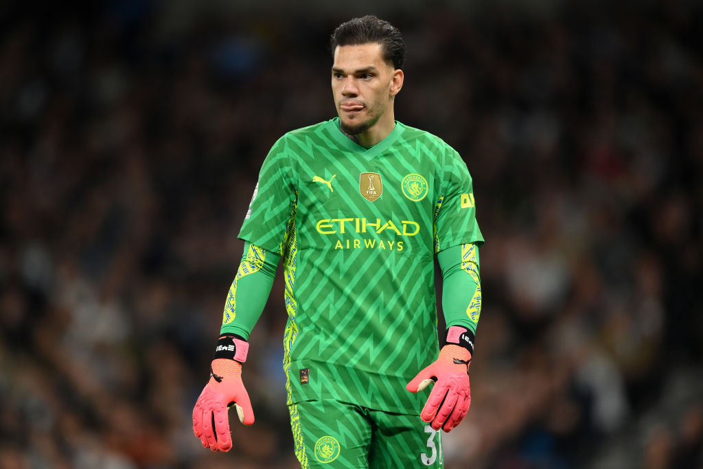 Manchester City Sets Asking Price For Ederson's Transfer