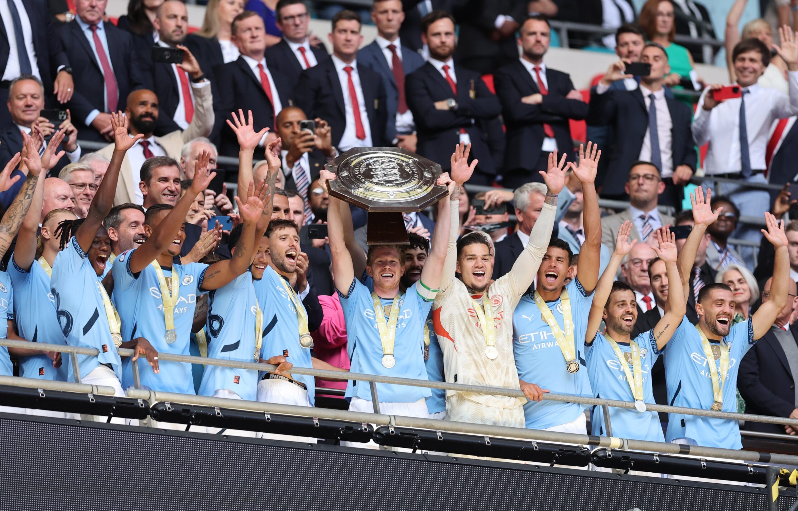 Man City Beats Man United On Penalties To Win Community Shield