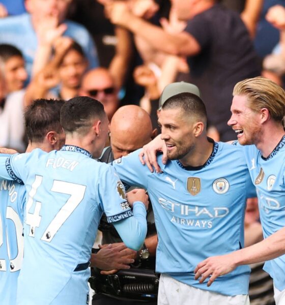 Manchester City Begins Title Defence With Victory Over Chelsea