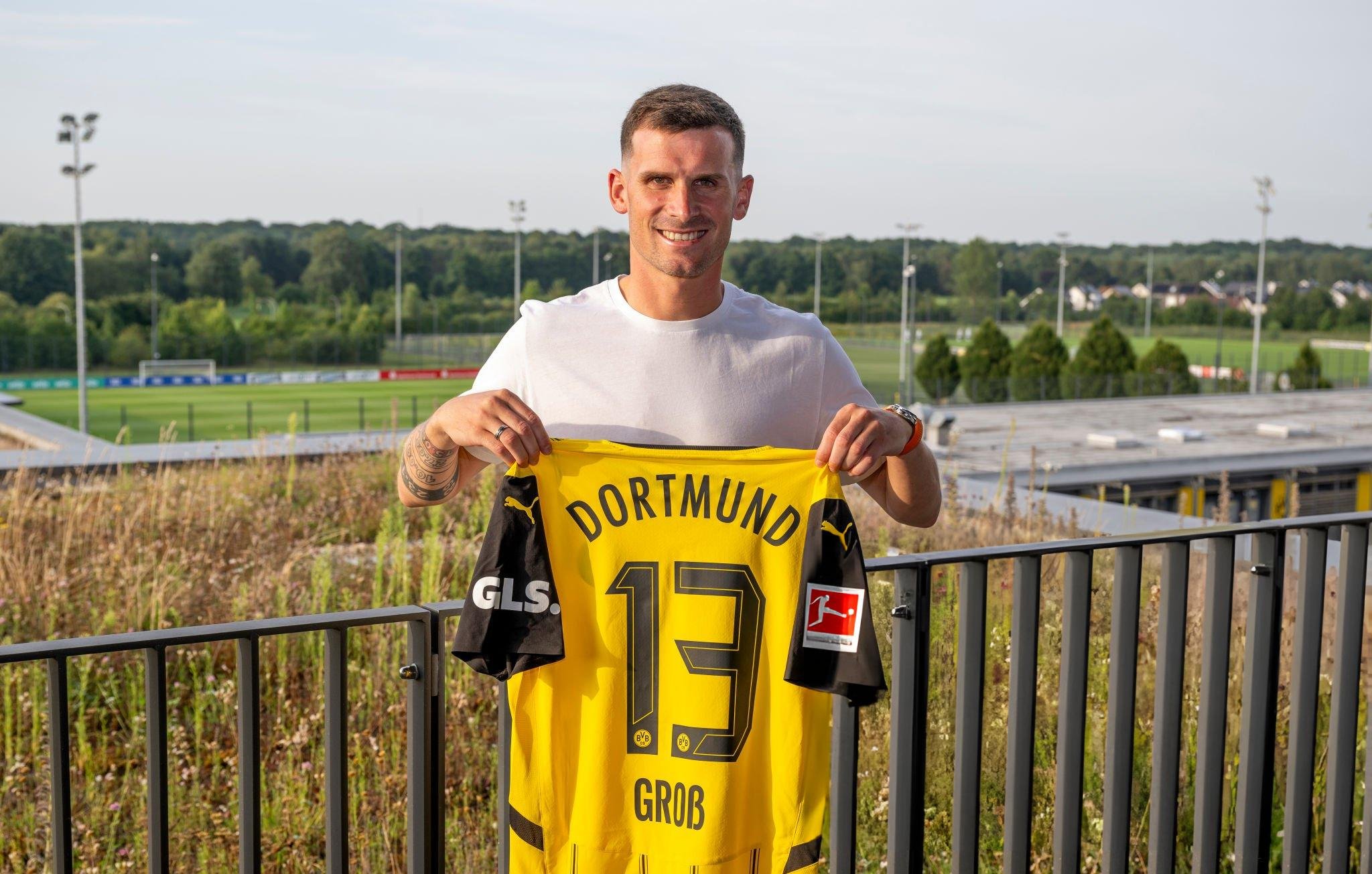 Pascal Gross Joins Borussia Dortmund From Brighton