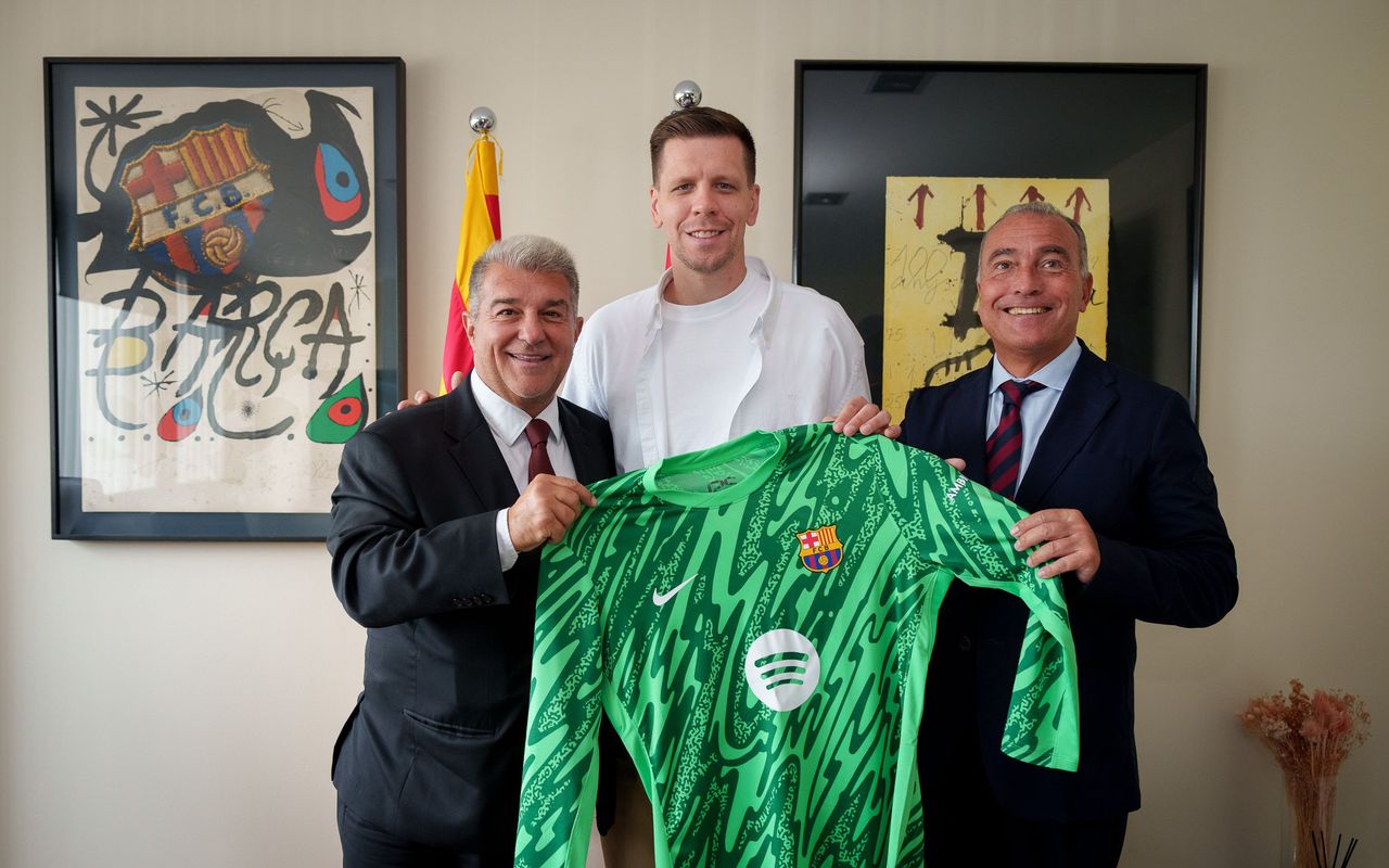 Barcelona Signs Wojciech Szczęsny After Ter Stegen's Injury