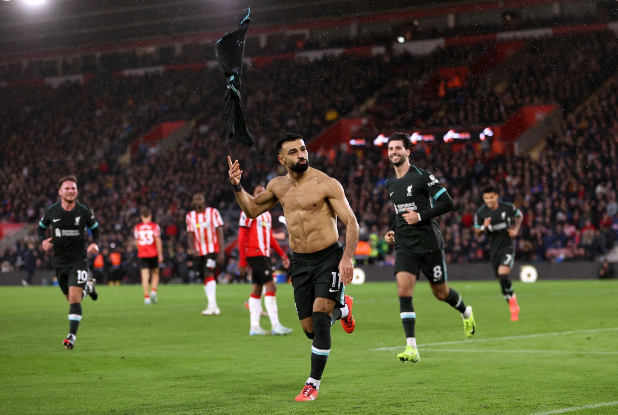 Salah Sparks Comeback Win Over Saints As Liverpool Go Clear At The Top