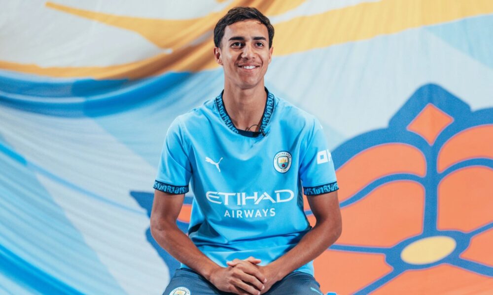 Manchester City Announces The Signing Of Vitor Reis From Palmeiras