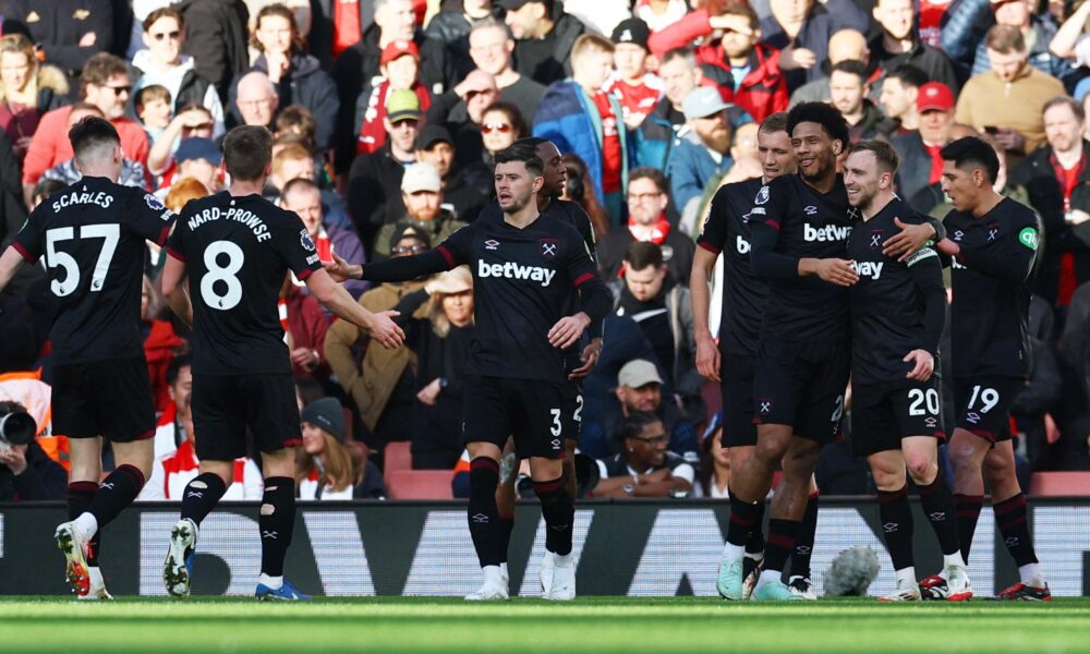 Arsenal's Unbeaten Home Run Ends With Loss Against West Ham