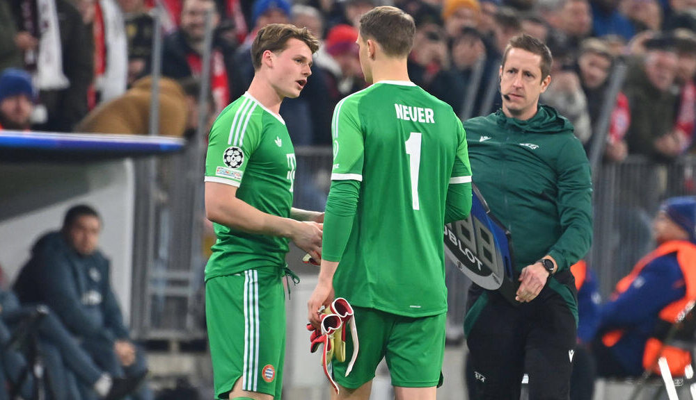 Bayern Munich Captain Manuel Neuer Suffers Calf Injury In Training Setback