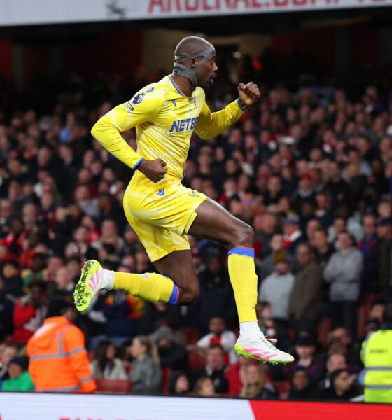 Crystal Palace Stuns Arsenal With Late Equalizer As Liverpool's Title Party Put On Hold