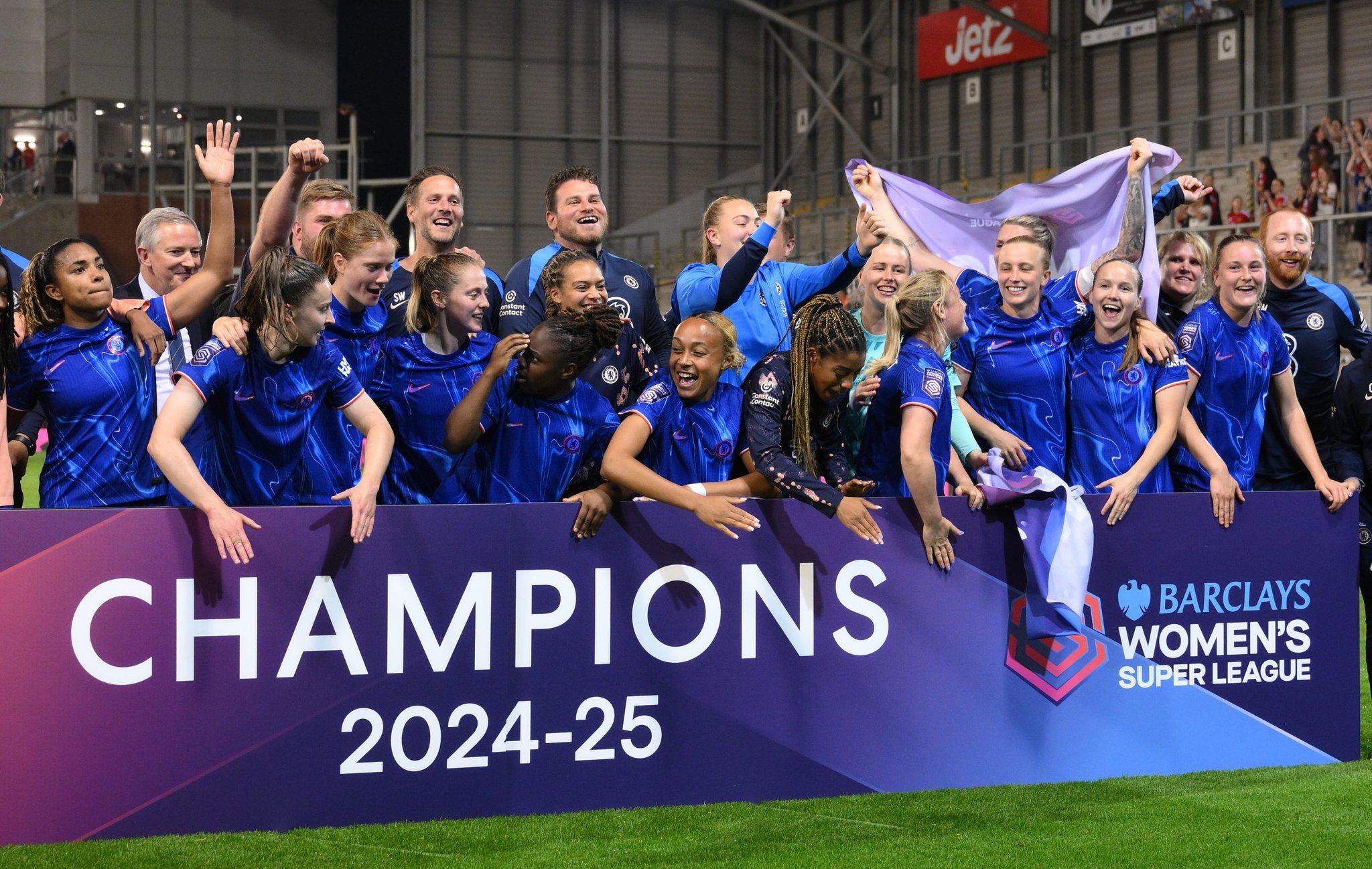Women's Super League: Chelsea Finish Unbeaten, Arsenal End Season In Second