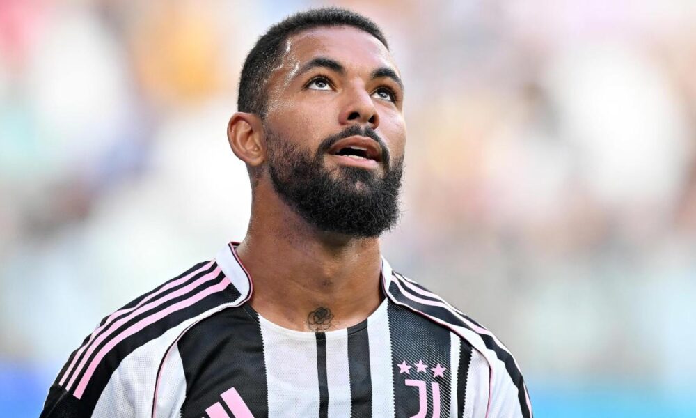 Nottingham Forest Signs Douglas Luiz From Juventus