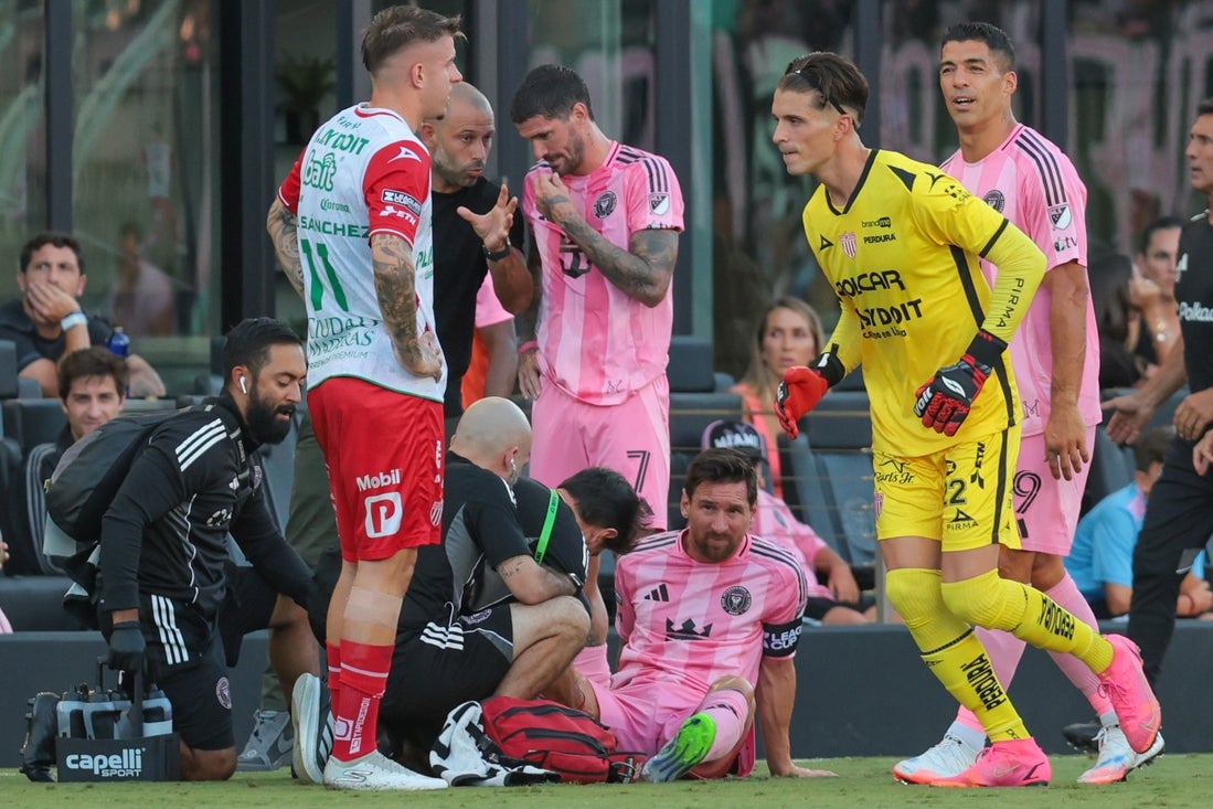 Lionel Messi Suffers Hamstring Injury During Inter Miami’s Leagues Cup Victory