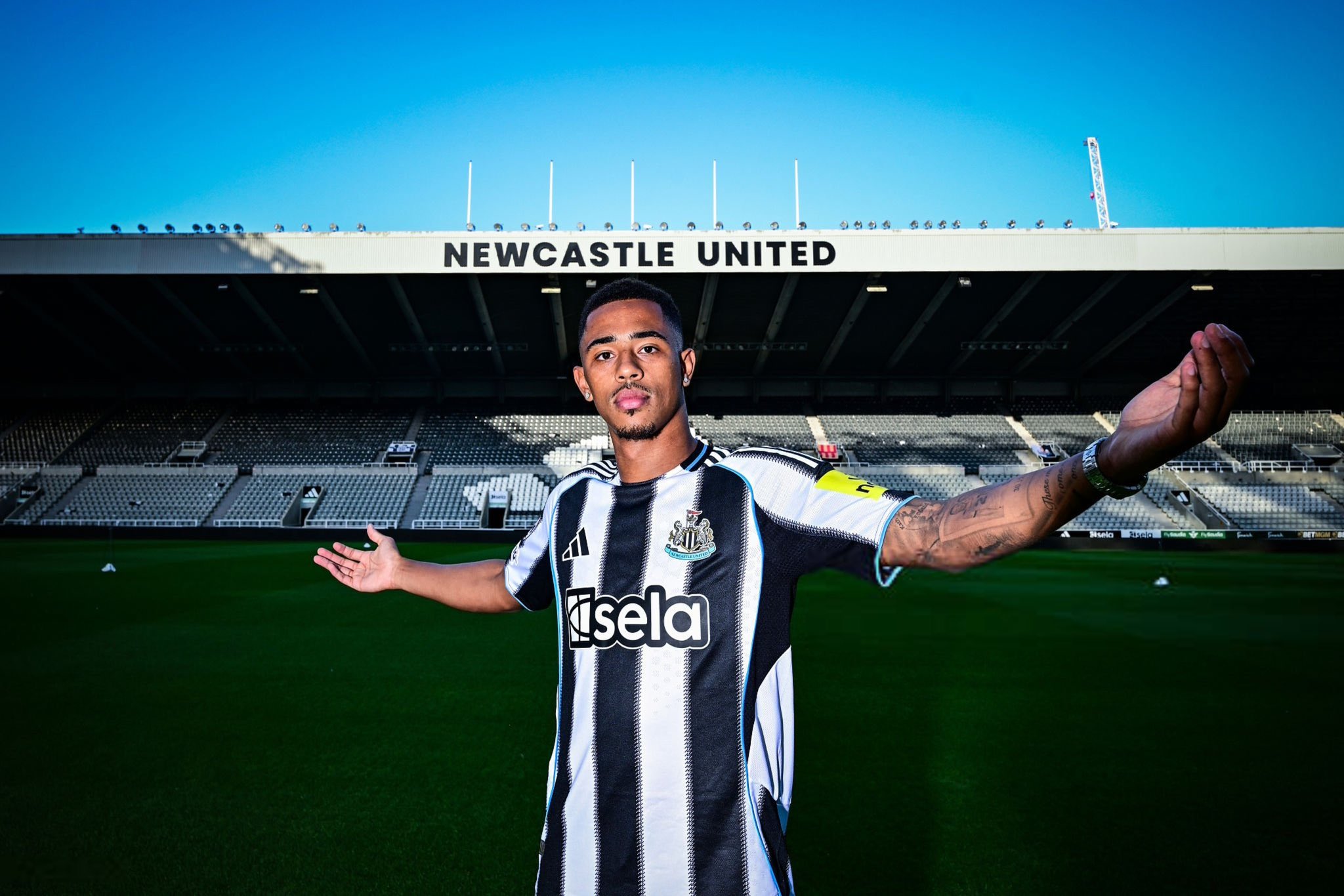 Newcastle United Announces Signing Of Midfielder Jacob Ramsey From Aston Villa