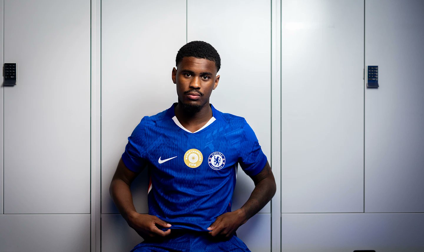 Chelsea Completes Signing Of Ajax Wonderkid Jorrel Hato