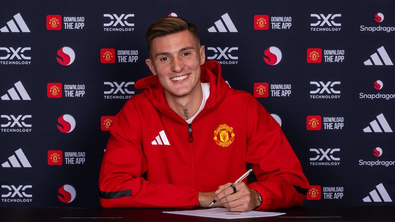 Manchester United Seals The Signing Of Benjamin Sesko From RB Leipzig