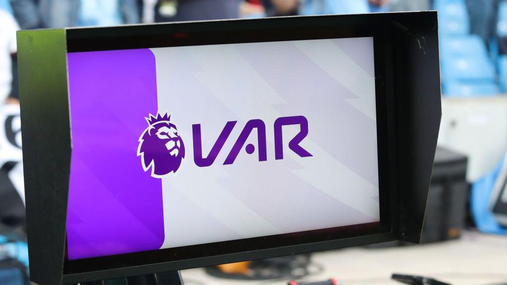 PGMOL Drops Referee From Liverpool Vs Arsenal Clash Following Stamford Bridge VAR Controversy