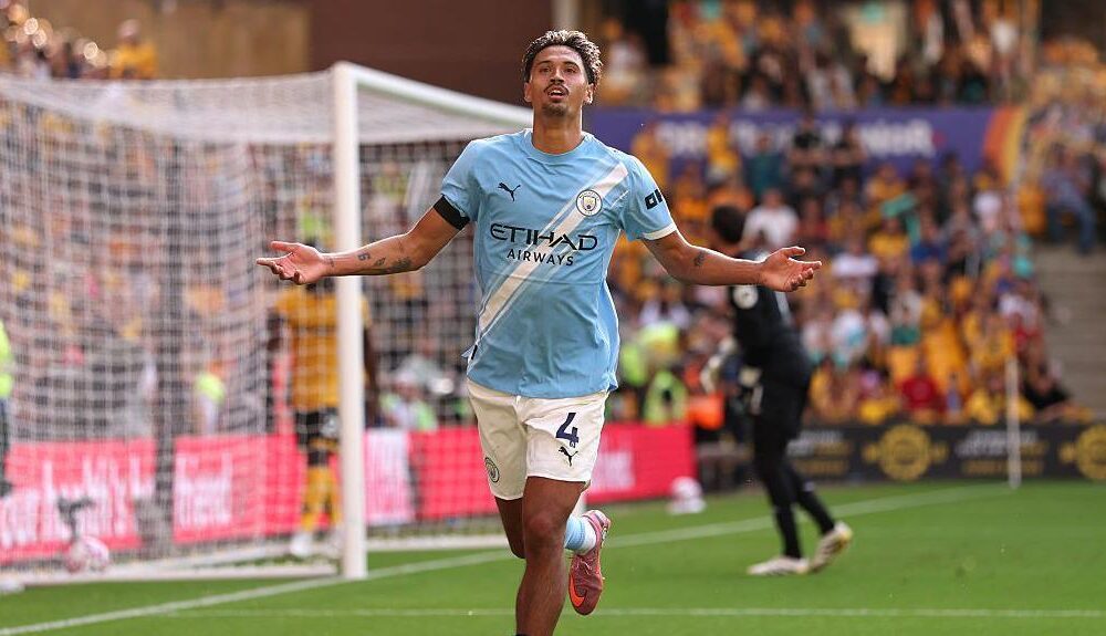 Premier League Talking Points: Big Three Begin With Wins In Wide-Open Title Race