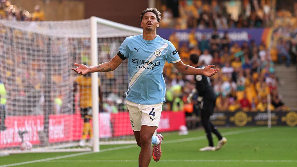 Premier League Talking Points: Big Three Begin With Wins In Wide-Open Title Race