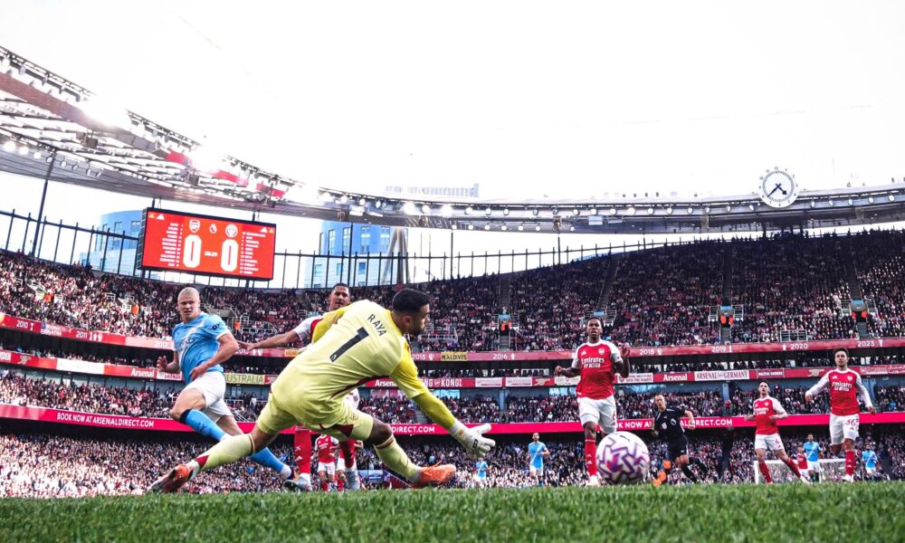 Martinelli Strikes Late To Salvage Point For Arsenal Against Manchester City