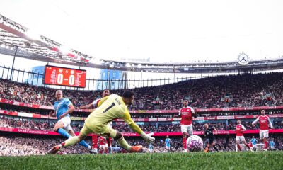 Martinelli Strikes Late To Salvage Point For Arsenal Against Manchester City