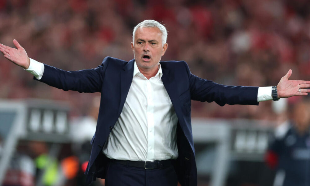 Jose Mourinho Returns To Stamford Bridge As Benfica Manager
