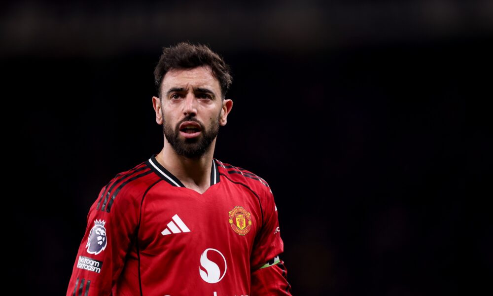 “It Hurt Me”: Fernandes Hits Out At United Directors Over Transfer Talks