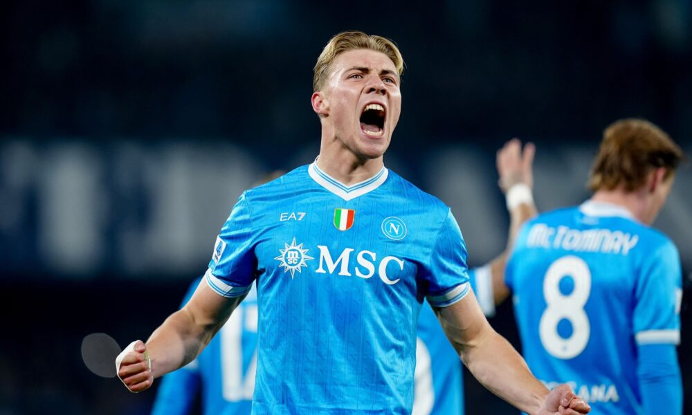 Serie A Weekend Roundup: Inter Go Top, Napoli Edge Juventus, And Roma Stumble