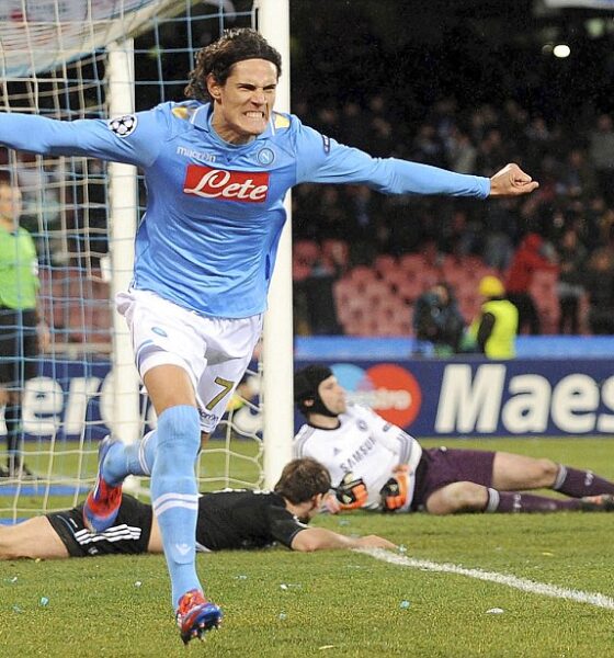 Edinson Cavani Against Chelsea