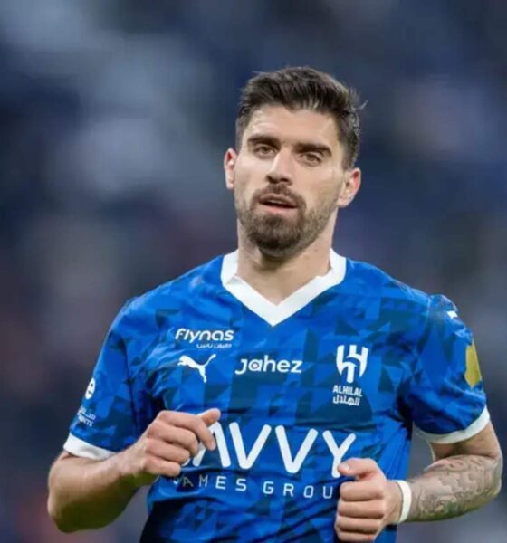 Man United Transfer: Coaching Change Forces New Midfield Approach And Possible Loan Signings