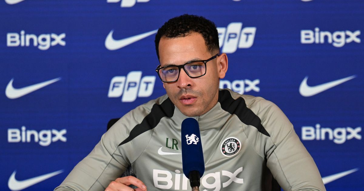 Rosenior Defiant After Criticism Despite Chelsea Success