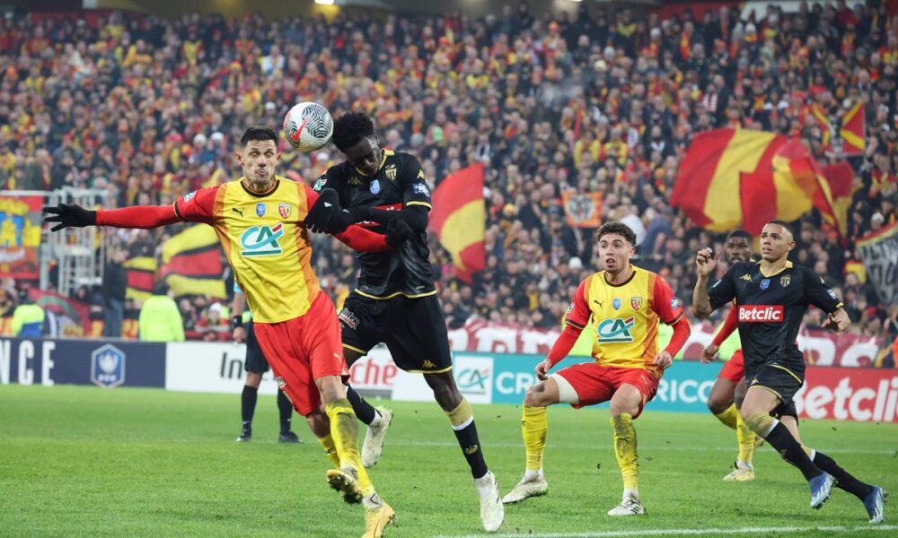 Lens against Monaco in Ligue 1