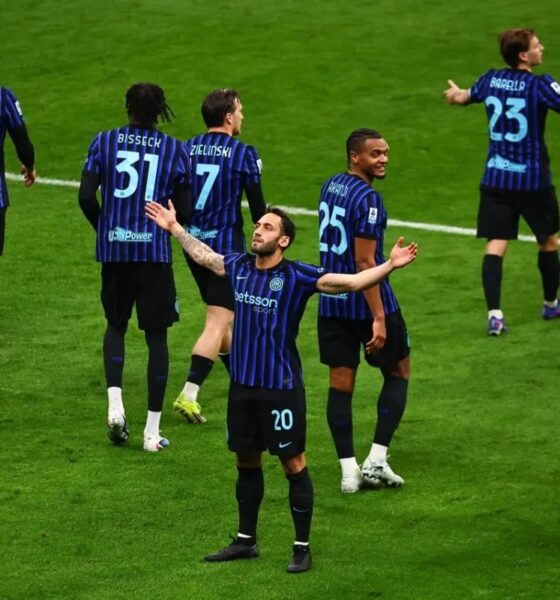 Hakan Calhanoglu Celebrating A Goal For Inter Milan During A Match Against Genoa At San Siro