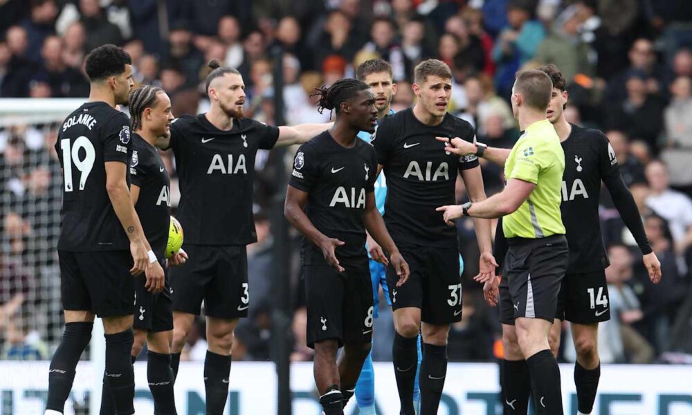 Tottenham Hotspur Players Protesting A Goal During Their 2-1 Premier League Defeat