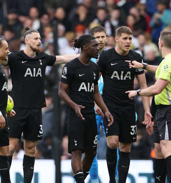 Tottenham Hotspur Players Protesting A Goal During Their 2-1 Premier League Defeat