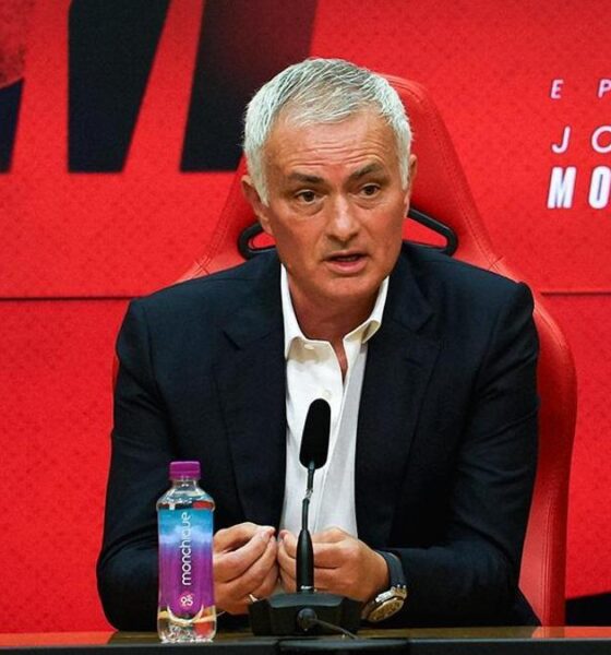 Portuguese football manager José Mourinho during a press conference for his official presentation as the new coach of SL Benfica in September 2025. Image used for Sportxparte news.