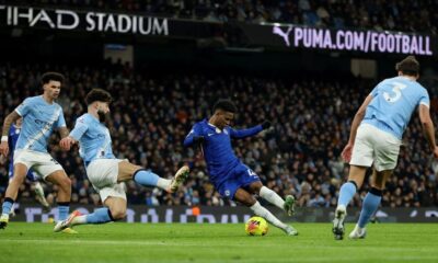 Estêvão Willian in a Premier League match between Manchester City and Chelsea at Etihad Stadium, which ended in a 1-1 draw on January 4, 2026. Used for Sportxparte news.