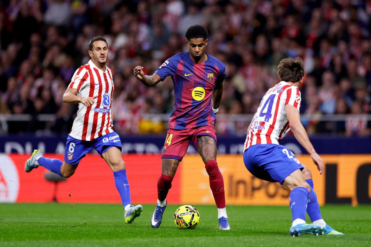 Marcus Rashford playing for FC Barcelona during a LaLiga EA Sports match against Atletico Madrid. Image used for Sportxparte News