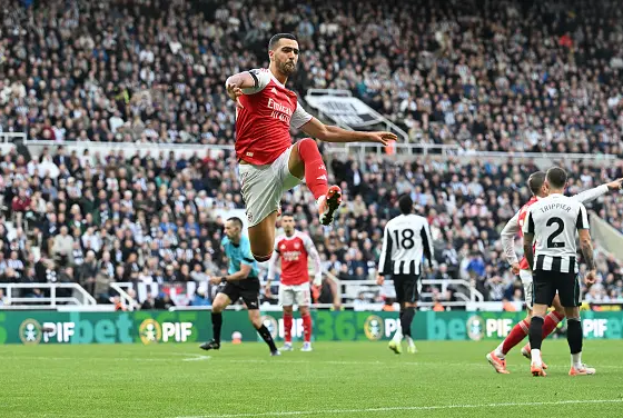 The celebration, which shows Merino jumping in the air, was described as him re-enacting his headed goal during the match. Arsenal went on to win the game 2-1 following a dramatic 96th-minute header by Gabriel Magalhães. Image used for Sportxparte news.