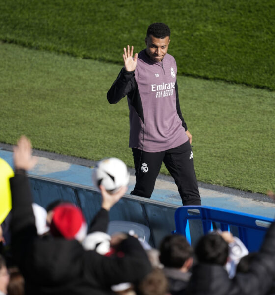 Kylian Mbappé during a Real Madrid open training session at the Alfredo Di Stéfano Stadium in Valdebebas on December 30, 2025. Image used for Sportxparte news.