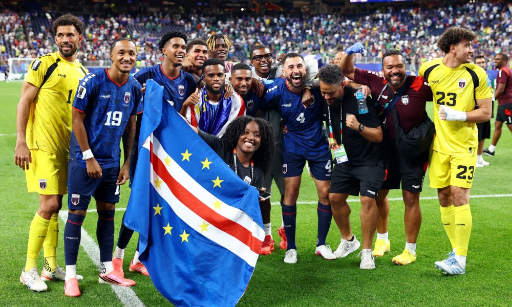 Cape Verde national soccer team is celebrating its historic qualification for the knockout round of the 2026 FIFA World Cup after a 0-0 draw against Saudi Arabia in Houston on Friday, June 26, 2026. Image used for Sportxparte news.