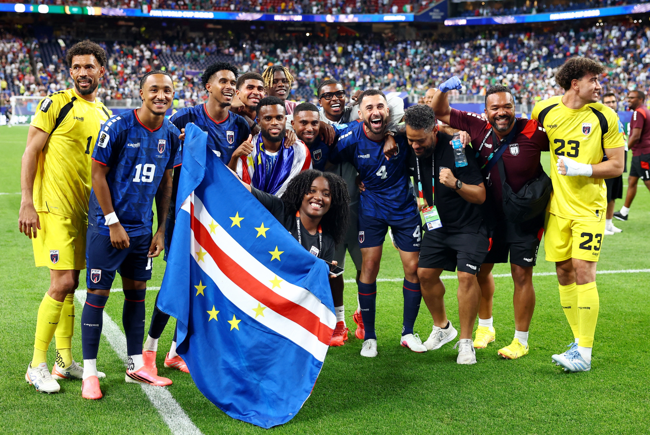 Cape Verde national soccer team is celebrating its historic qualification for the knockout round of the 2026 FIFA World Cup after a 0-0 draw against Saudi Arabia in Houston on Friday, June 26, 2026. Image used for Sportxparte news.