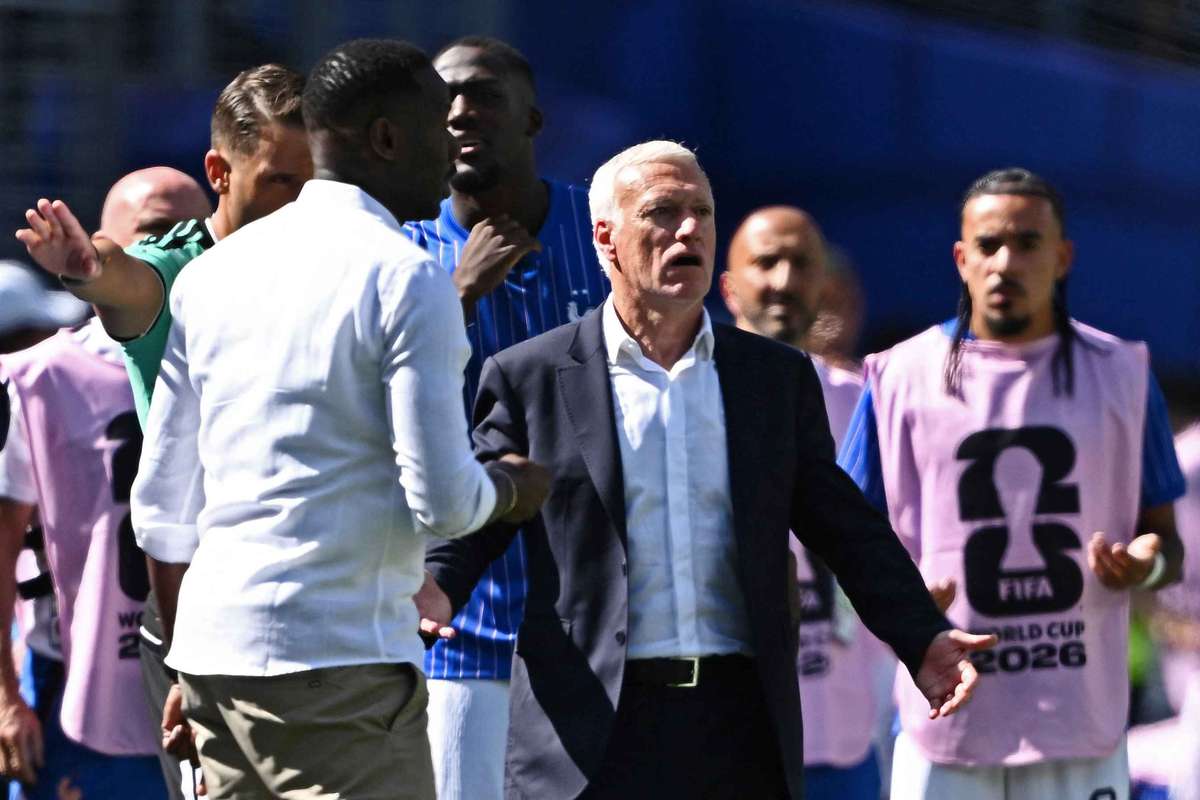 France manager Didier Deschamps and Senegal coach Pape Thiaw react on the touchline during their FIFA World Cup 2026 match. Image used for Sportxparte news.